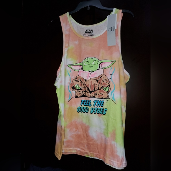 Mens tank top Sz:Medium star wars mandalorian NWT NEW WITH TAGS - Picture 2 of 3